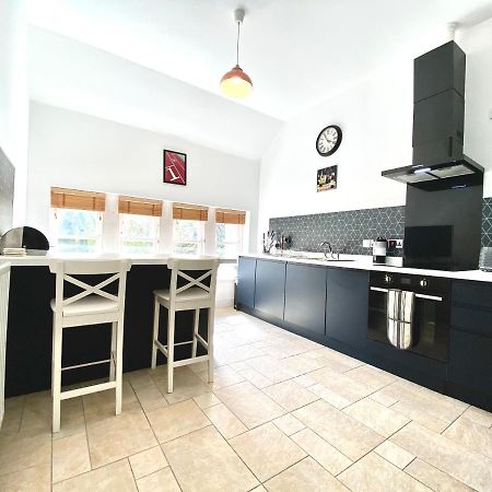 Serviced Accommodation Moray - Lesmurdie House Elgin Exterior photo